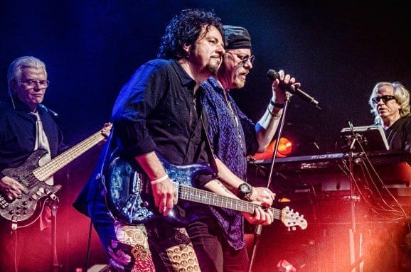 Toto – Új dalokkal hangolnak a jubileumi turnéra